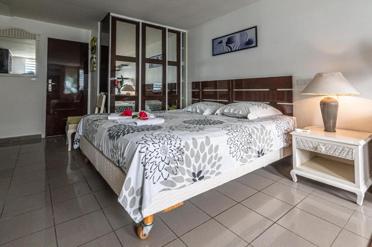 Studio En Duplex , Face A La Mer Le Gosier  Exterior foto